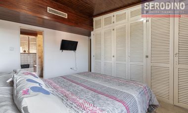 Casa 5 ambientes con patio