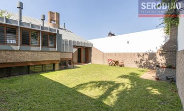 Casa 5 ambientes con patio