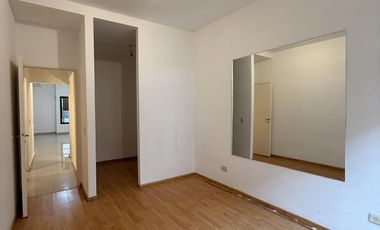 Departamento 3 ambientes con cochera cubierta - Lanús Oeste  - Apto Credito