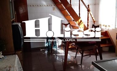 CHALET DOS PLANTAS EN EXCELENTE ESTADO - Temperley Este