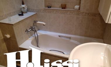 CHALET DOS PLANTAS EN EXCELENTE ESTADO - Temperley Este