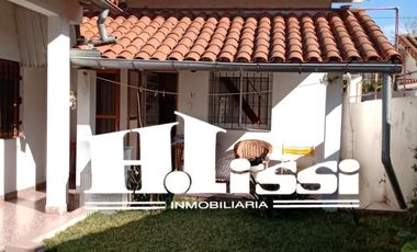 CHALET DOS PLANTAS EN EXCELENTE ESTADO - Temperley Este