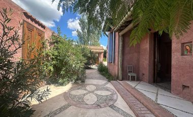 Venta Casa DE DISEÑO 6 Amb a La Laguna en San Benito Villanueva Tigre