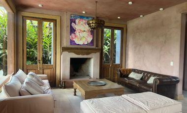 Venta Casa DE DISEÑO 6 Amb a La Laguna en San Benito Villanueva Tigre