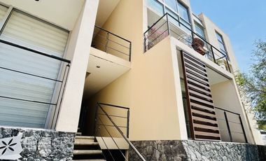 Departamento con Elegancia Moderna