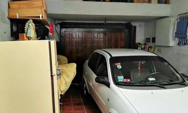 Casa en venta - 4 Dormitorios 2 Baños - Barracas