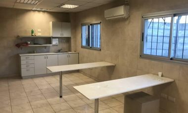 GALPON DEPOSITO CON OFICINAS EN ALQUILER EN BENAVIDEZ, TIGRE