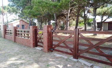 Casa en venta - 3 Dormitorios 1 Baño - Cochera - 500Mts2 - Nueva Atlantis