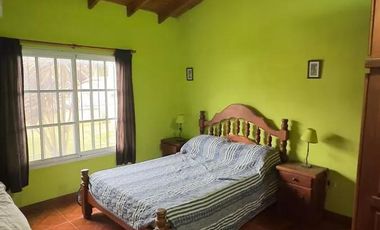Casa en venta - 2 Dormitorios 1 Baño - Cochera - 348Mts2 - San Miguel del Monte