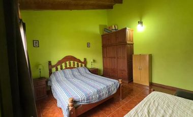 Casa en venta - 2 Dormitorios 1 Baño - Cochera - 348Mts2 - San Miguel del Monte