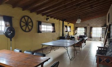 Casa en venta - 2 Dormitorios 1 Baño - Cochera - 348Mts2 - San Miguel del Monte