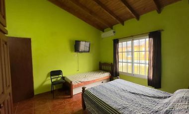 Casa en venta - 2 Dormitorios 1 Baño - Cochera - 348Mts2 - San Miguel del Monte