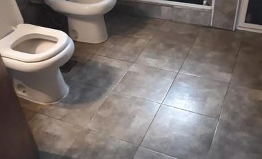Casa en venta - 2 Dormitorios 1 Baño - Cochera - 348Mts2 - San Miguel del Monte