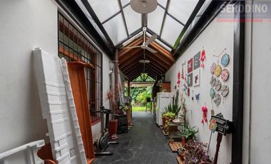 Chalet 5 ambientes en Barrioparque