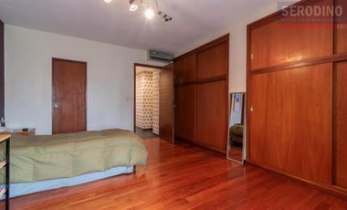 Chalet 5 ambientes en Barrioparque