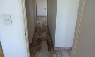 Departamento en venta - 3 Dormitorios 1 Baño - Cochera - 71Mts2 - Merlo