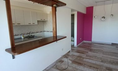 Departamento en venta - 3 Dormitorios 1 Baño - Cochera - 71Mts2 - Merlo