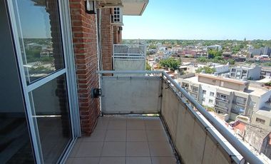 Departamento en venta - 3 Dormitorios 1 Baño - Cochera - 71Mts2 - Merlo