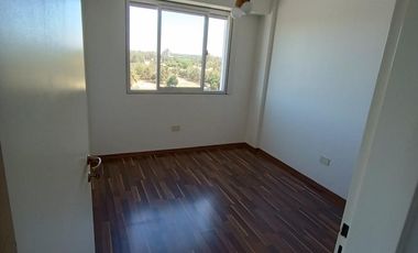 Departamento en venta - 3 Dormitorios 1 Baño - Cochera - 71Mts2 - Merlo