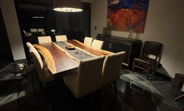 Encantadora Casa en Venta en San Jerónimo a 2 Cuadras de Periférico