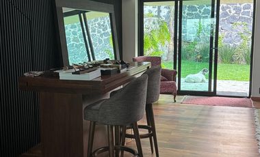 Encantadora Casa en Venta en San Jerónimo a 2 Cuadras de Periférico