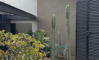 Encantadora Casa en Venta en San Jerónimo a 2 Cuadras de Periférico