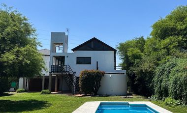 Casa Fondo Golf, muy luminosa y funcional