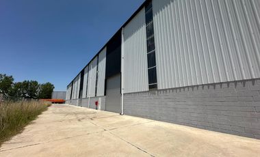 ALQUILER Deposito 2300m2 en Polo Industrial Ezeiza