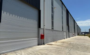 ALQUILER Deposito 2300m2 en Polo Industrial Ezeiza