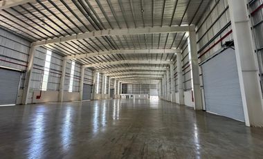 ALQUILER Deposito 2300m2 en Polo Industrial Ezeiza