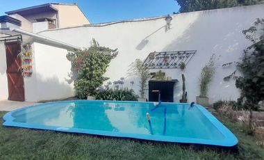 Casa con Pileta en Venta con pileta en Florencio Varela
