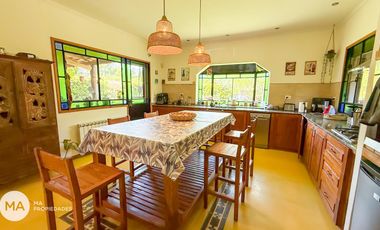 Casa 4 Dormitorios con jardín y pileta - Aguadas - Funes | Venta