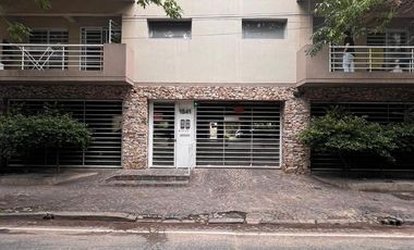 Departamento monoambientes con cochera en alquiler