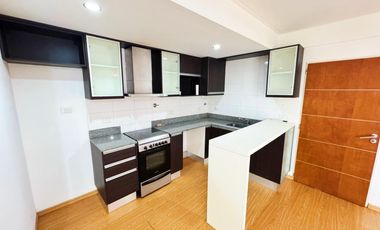 Departamento monoambientes con cochera en alquiler