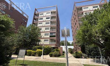 Alquiler de departamento 2 ambientes con balcón en el complejo Pinar de Wilde