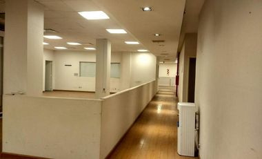 Local Apto Todo Rubro en Edifcio Emblematico en San Telmo