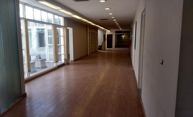 Local Apto Todo Rubro en Edifcio Emblematico en San Telmo