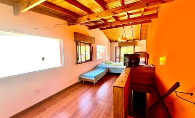 Casa en  La Caleta a 200 metros del mar