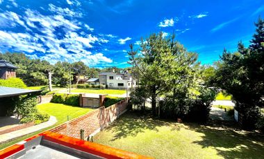 Casa en  La Caleta a 200 metros del mar