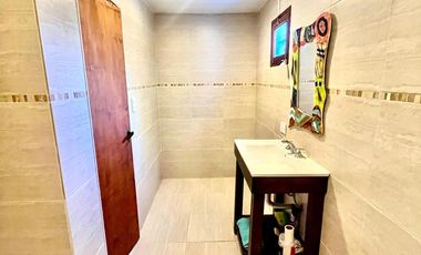 Casa en  La Caleta a 200 metros del mar