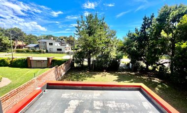 Casa en  La Caleta a 200 metros del mar