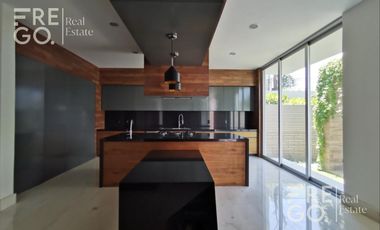 Casa a estrenar en venta en Colinas de San Javier, Zapopan, Jal