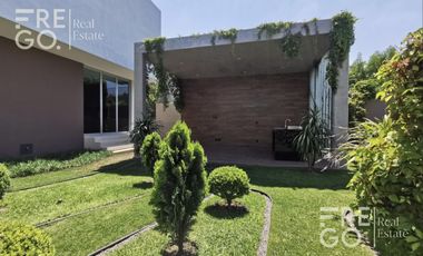 Casa a estrenar en venta en Colinas de San Javier, Zapopan, Jal