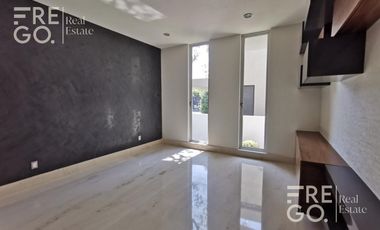 Casa a estrenar en venta en Colinas de San Javier, Zapopan, Jal
