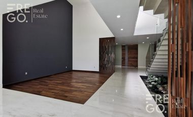 Casa a estrenar en venta en Colinas de San Javier, Zapopan, Jal