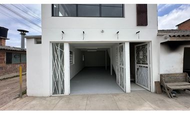 ARRIENDO LOCAL SEGUNDO PISO SOBRE LA CRA 5 COTA $2,400.000