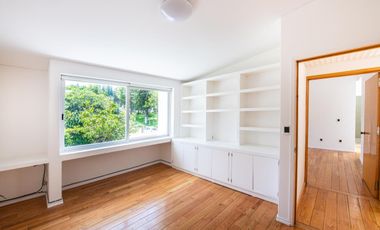 CASA EN RENTA EN CONDOMINIO EN CERRADA CON PARQUE PRIVADO EN LA COLONIA  LOMAS DE LA HERRADURA