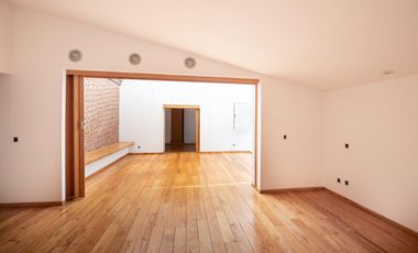 CASA EN RENTA EN CONDOMINIO EN CERRADA CON PARQUE PRIVADO EN LA COLONIA  LOMAS DE LA HERRADURA