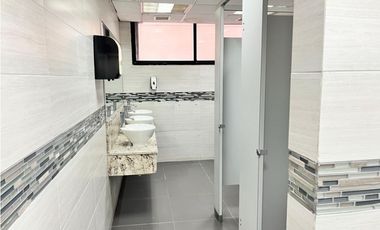 ALQUILER DE OFICINA AMOBLADA EN AQUILINO DE LA GUARDIA 938m2 JP