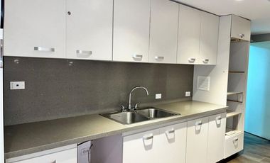 ALQUILER DE OFICINA AMOBLADA EN AQUILINO DE LA GUARDIA 938m2 JP